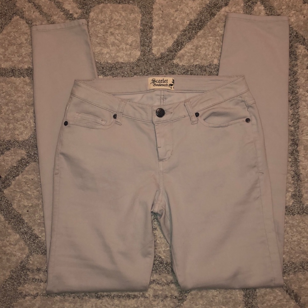 Light Grey Skinny Jeans by Scarlet Boulevard